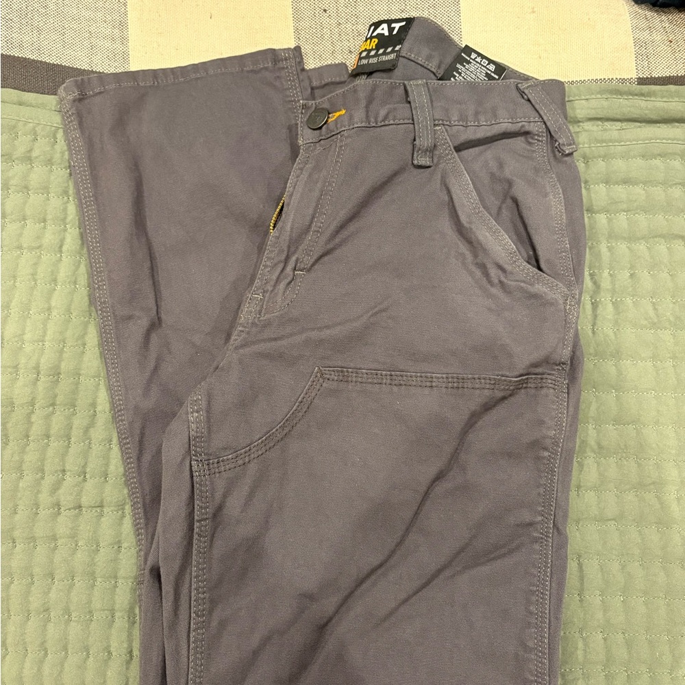 Ariat Men's Cargo Pants in Gray
